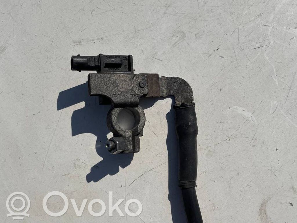BMW 2 F45 Minus / Klema / Przewód akumulatora 