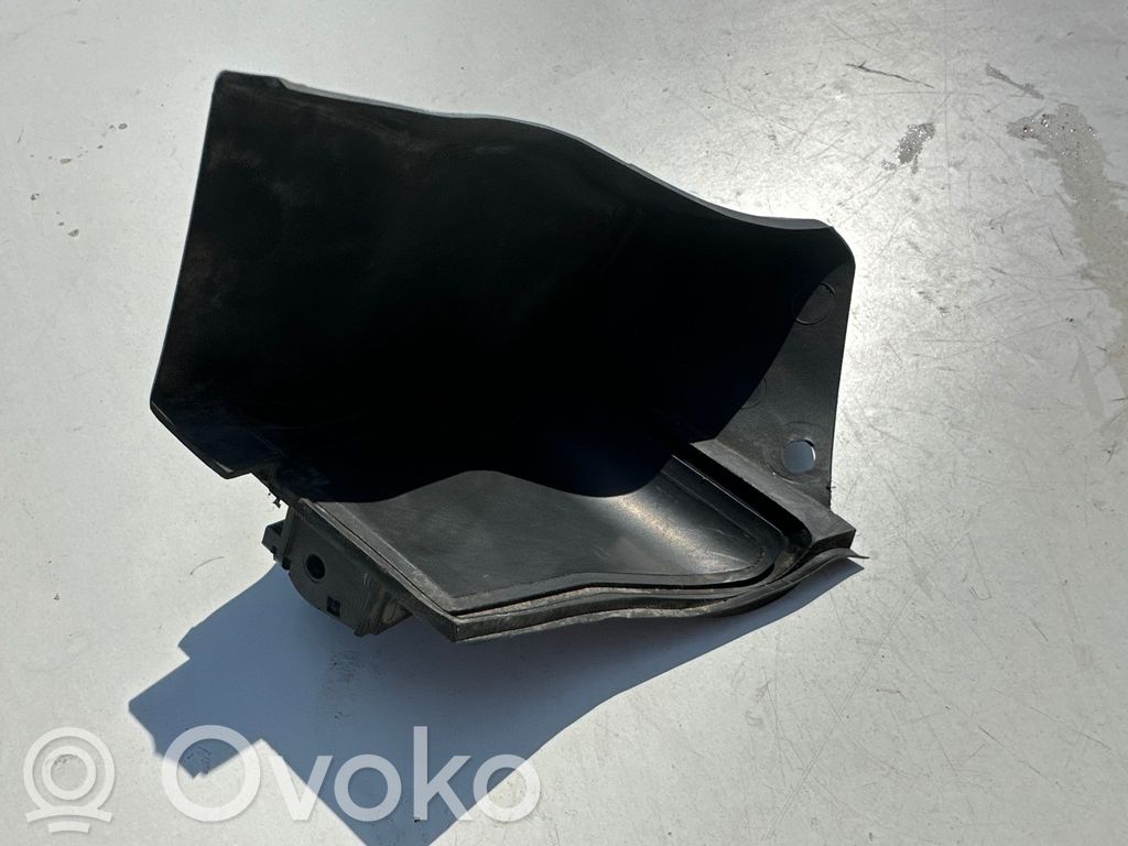Rain gutter   6940856,15677210