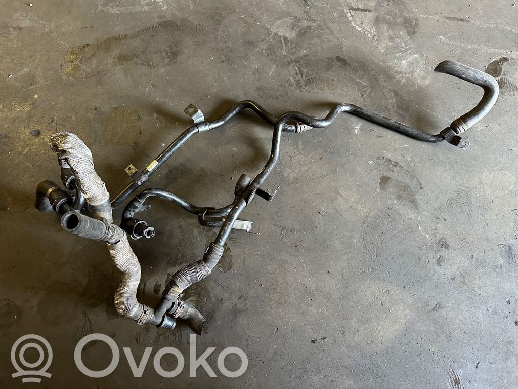 Audi A8 S8 D3 4E Engine coolant pipe/hose 