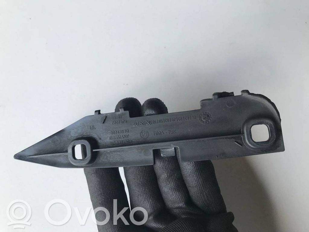 BMW 2 F45 Front bumper mounting bracket 