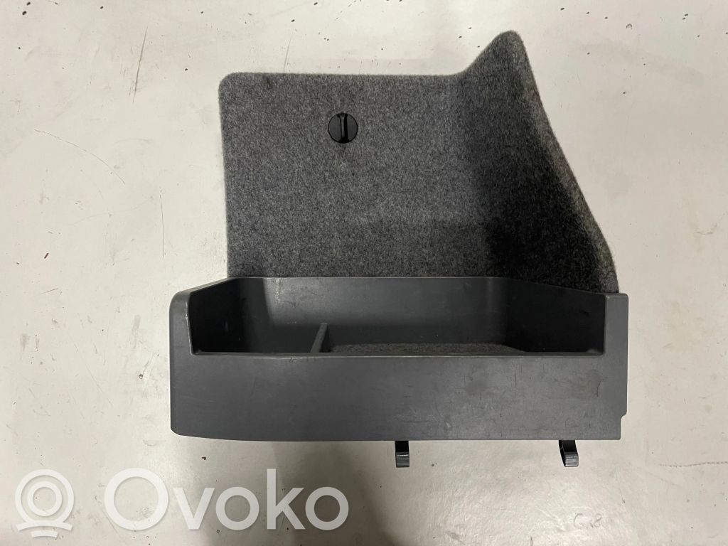 BMW 3 E90 E91 Šoninis apdailos skydas 