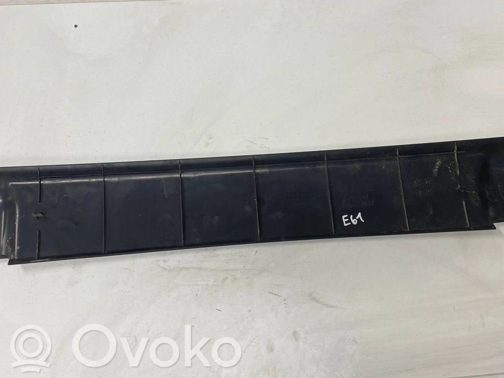 BMW 5 E60 E61 Tailgate trim 