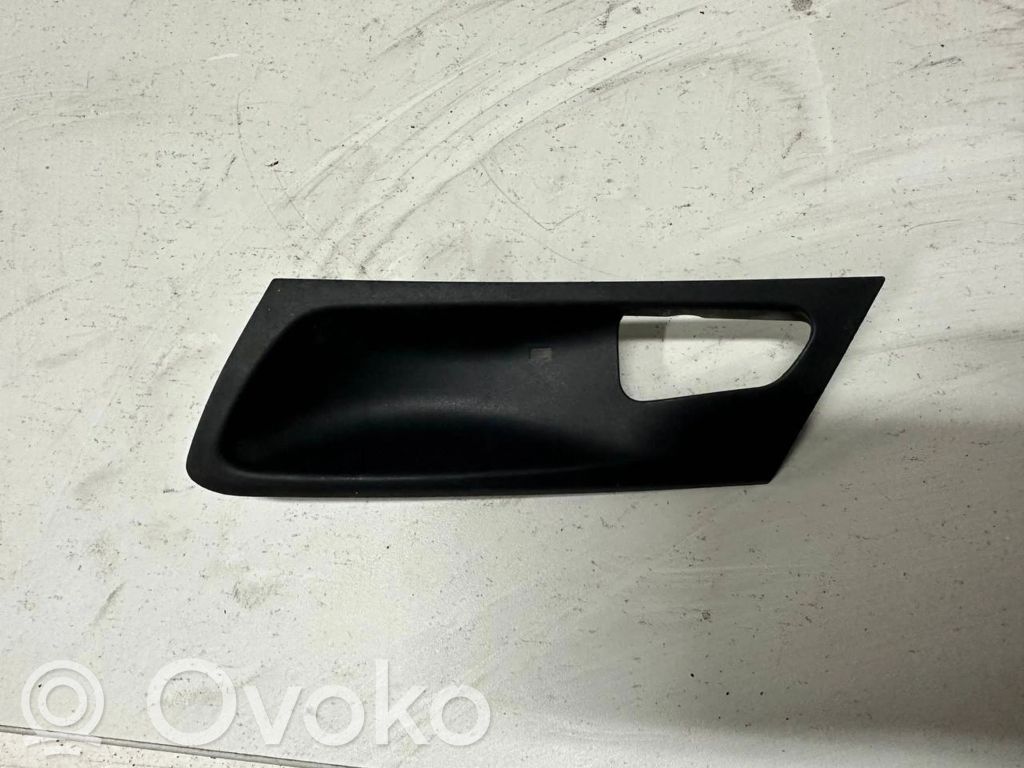 Front door interior handle   6973735,7137147