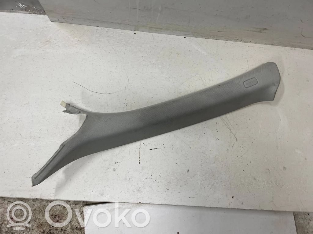 Audi A4 S4 B8 8K Osłona słupka szyby przedniej / A 