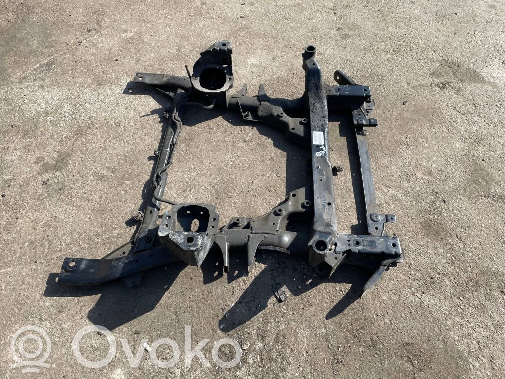 BMW X5 E70 Priekinis traversas 
