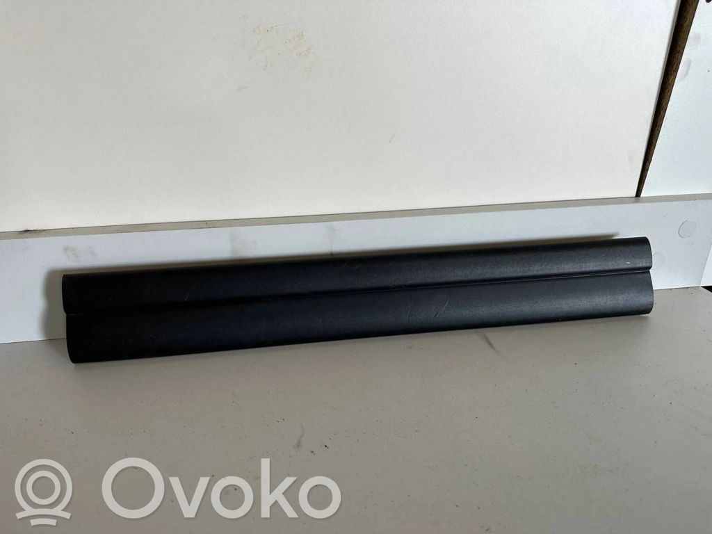 BMW X3 E83 Listwa progowa przednia 