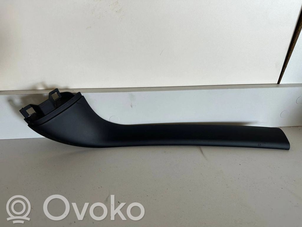 BMW X3 E83 (D)pillar trim (top) 