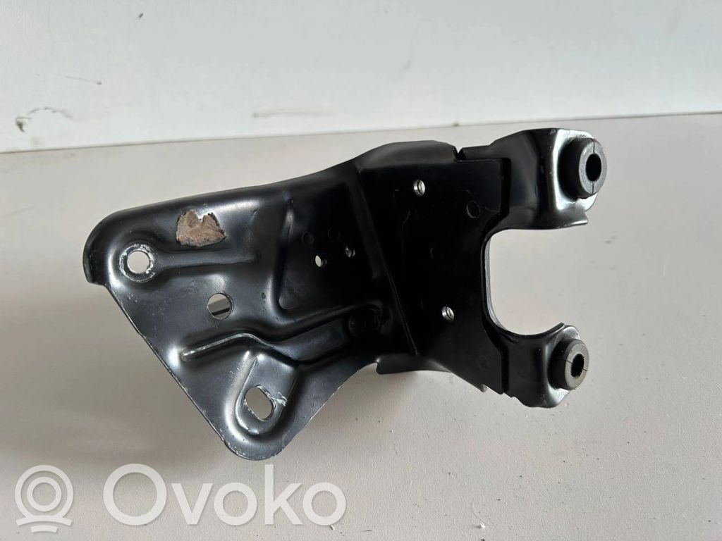 Volkswagen Golf VI ABS pump bracket 