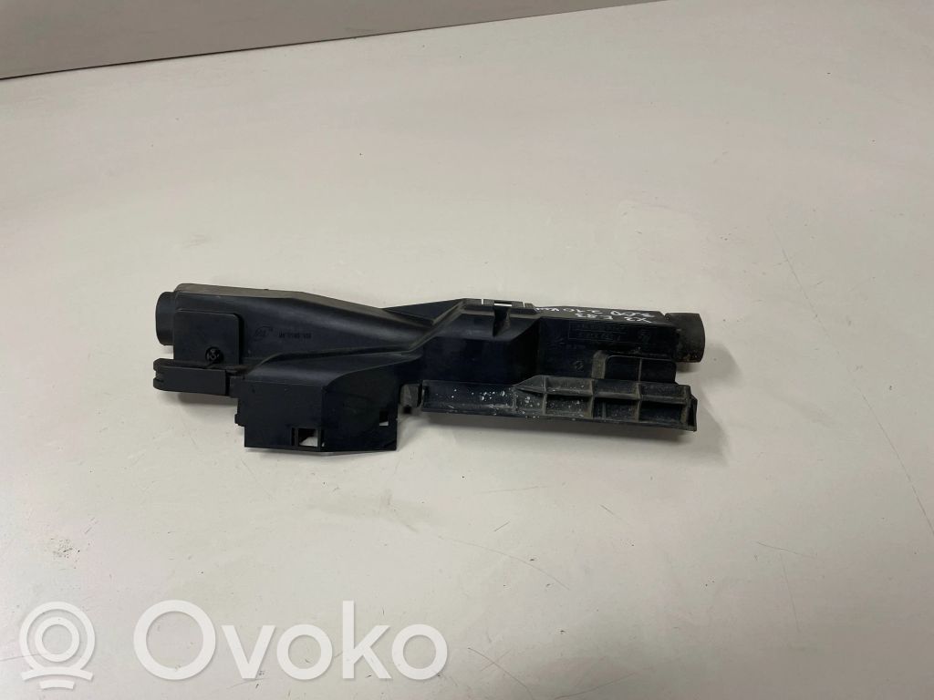 BMW X3 E83 Radiator mount bracket 