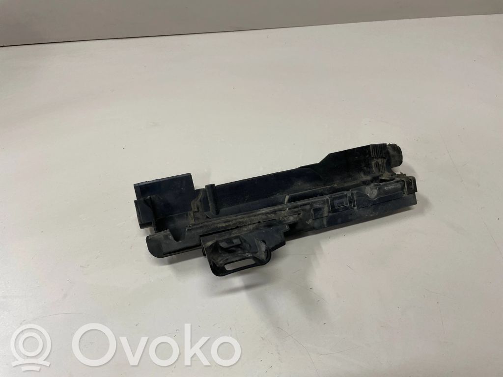 BMW X3 E83 Radiator mount bracket 