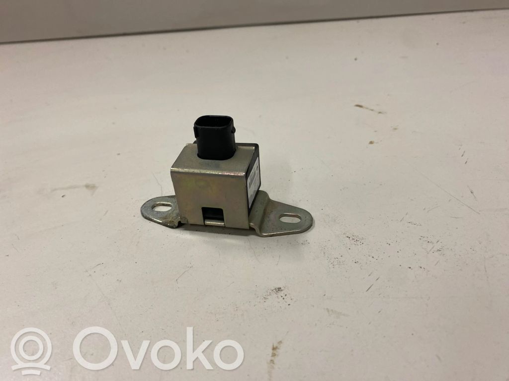Ford Mondeo MK IV Czujnik uderzenia Airbag 