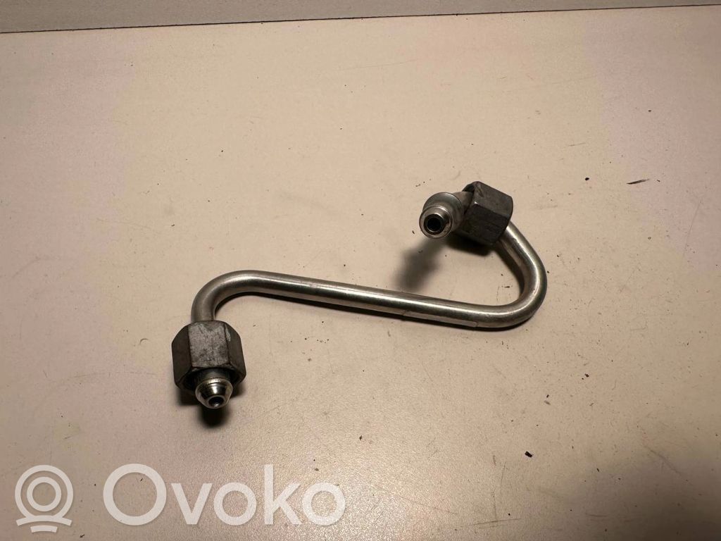 Mercedes-Benz A W177 Fuel injector supply line/pipe 