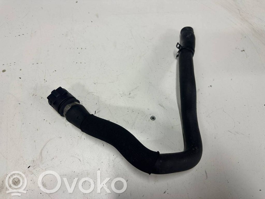 BMW X3 E83 Engine coolant pipe/hose 