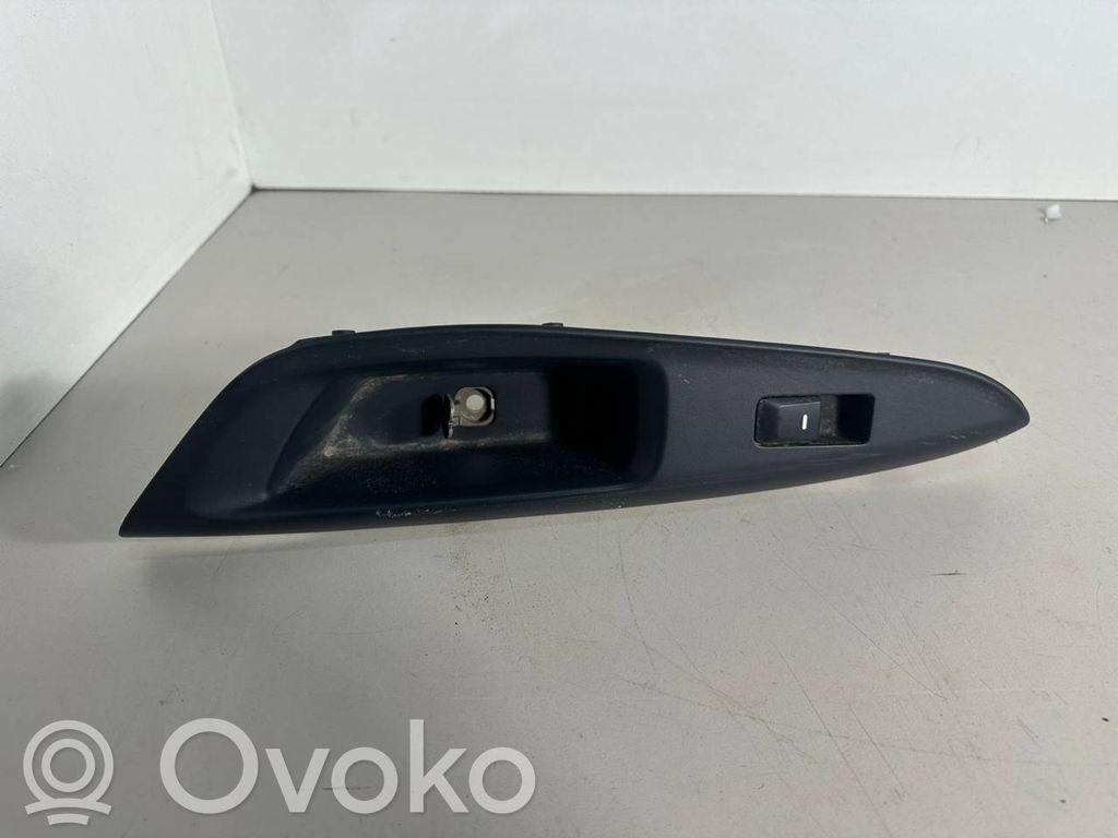 KIA Rio Electric window control switch 