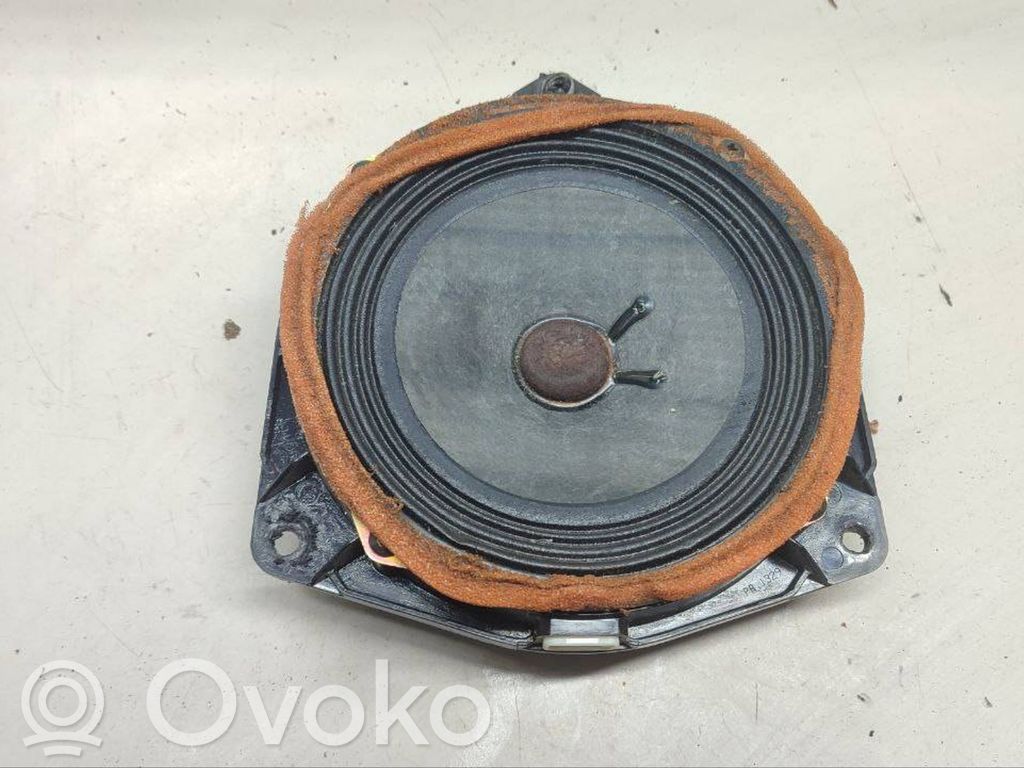 Toyota Prius (XW20) Rear door speaker 