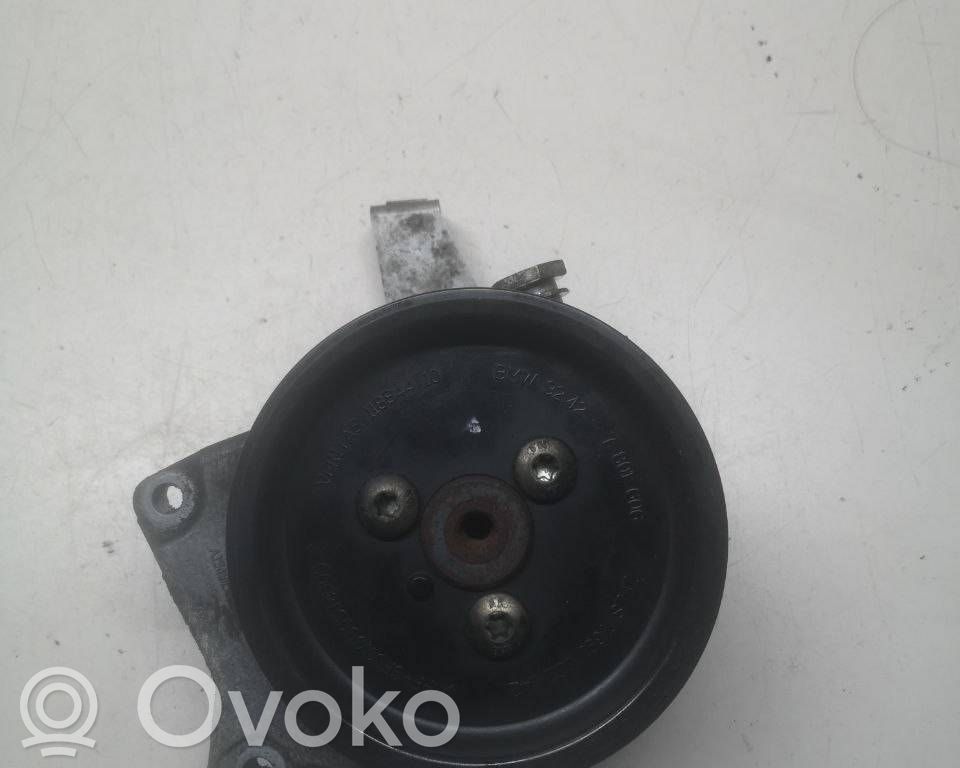 BMW 3 E90 E91 Power steering pump 