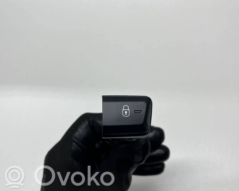 Peugeot 208 I Central locking switch button 