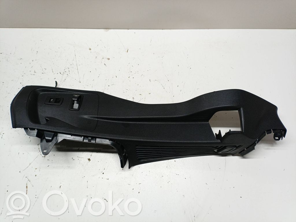 BMW 2 F45 Boczek / Tapicerka / bagażnika 