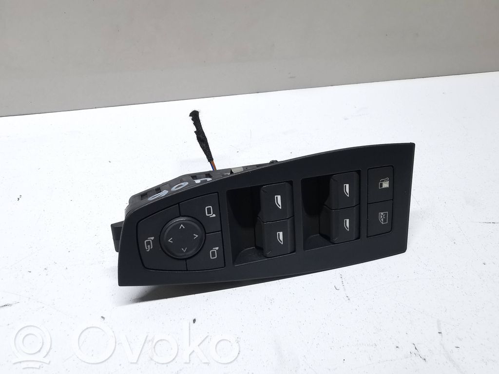 BMW 2 Active Tourer U06 Electric window control switch 