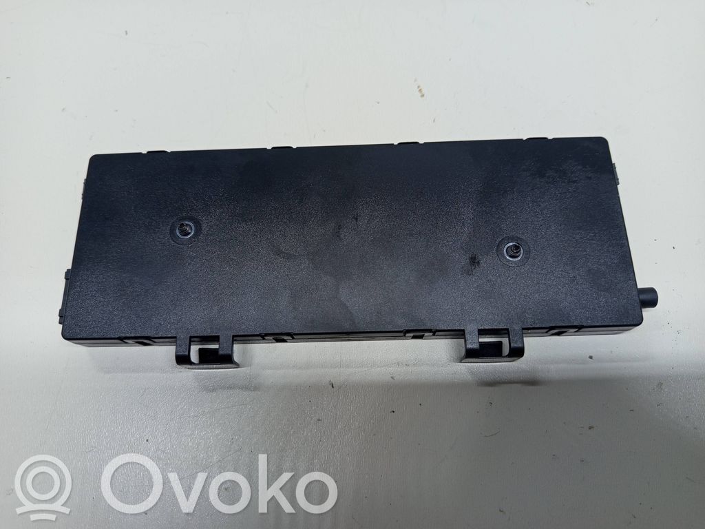 BMW X3 F25 Antenos stiprintuvas 
