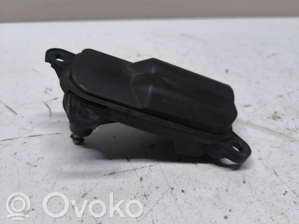 BMW 3 E90 E91 Intake manifold valve actuator/motor 