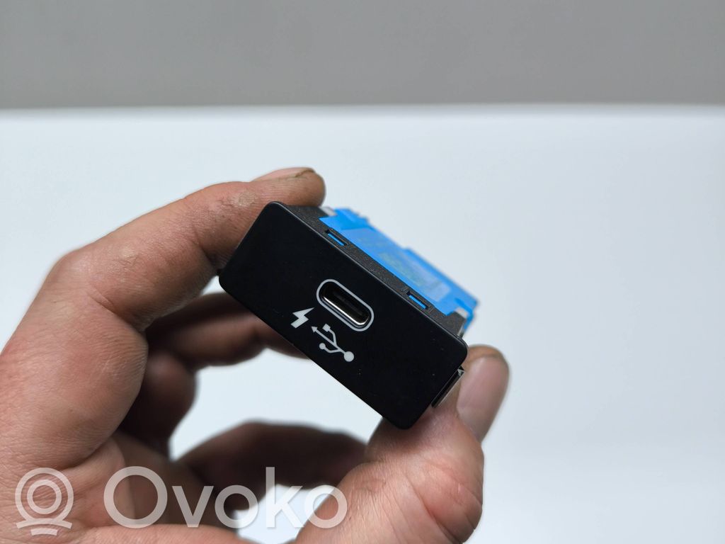 BMW X2 F39 Enchufe conector USB 