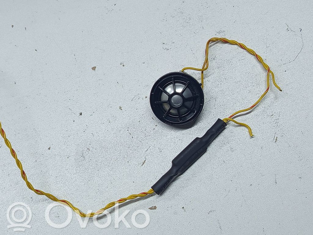 BMW X1 F48 F49 Głośnik wysokotonowy drzwi tylnych 