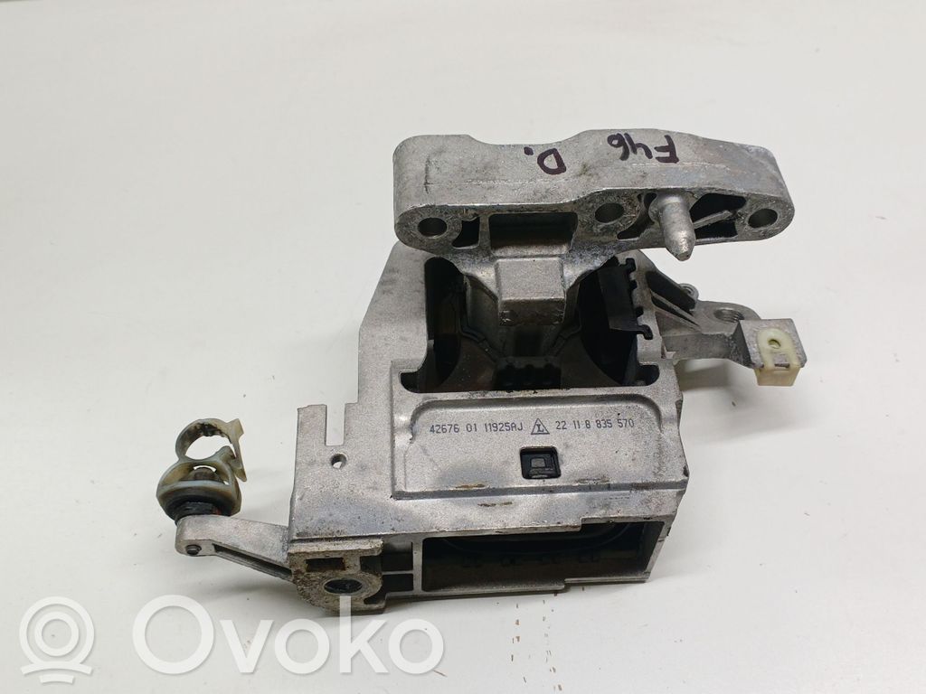BMW 2 F46 Wspornik / Mocowanie silnika 