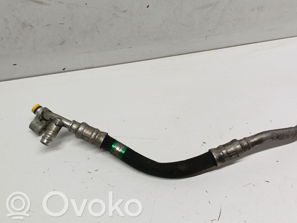 BMW X3 E83 Ilmastointilaitteen putki (A/C) 
