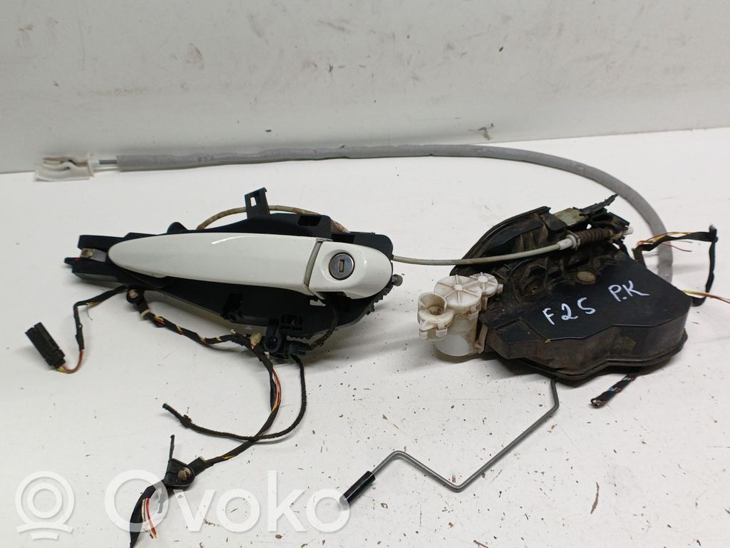 BMW X3 F25 Etuoven lukko 