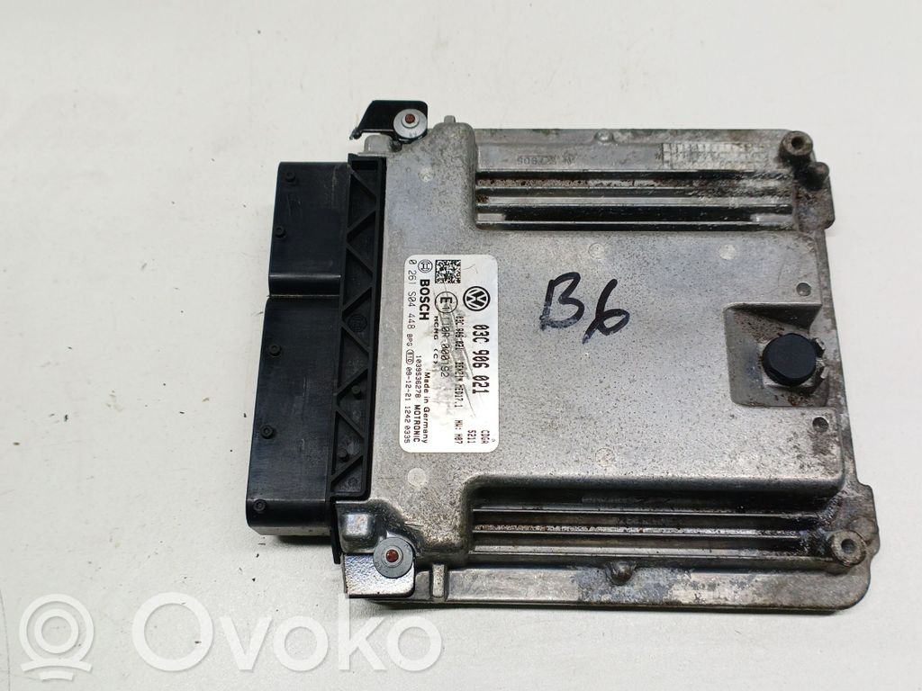 Engine control unit/module   03C906021,0261S04448