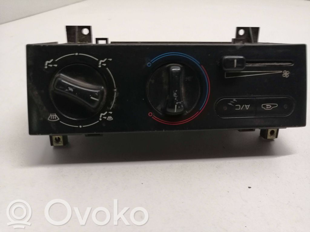 Peugeot 406 Climate control unit 