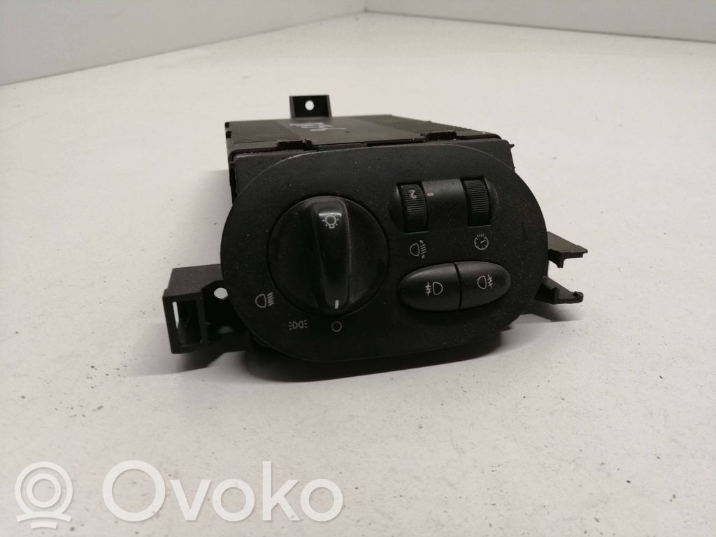 Light switch   YWC106950,0076989,086956053