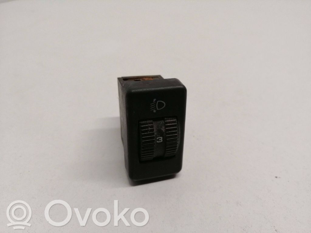 Volkswagen Transporter - Caravelle T4 Headlight level adjustment motor 