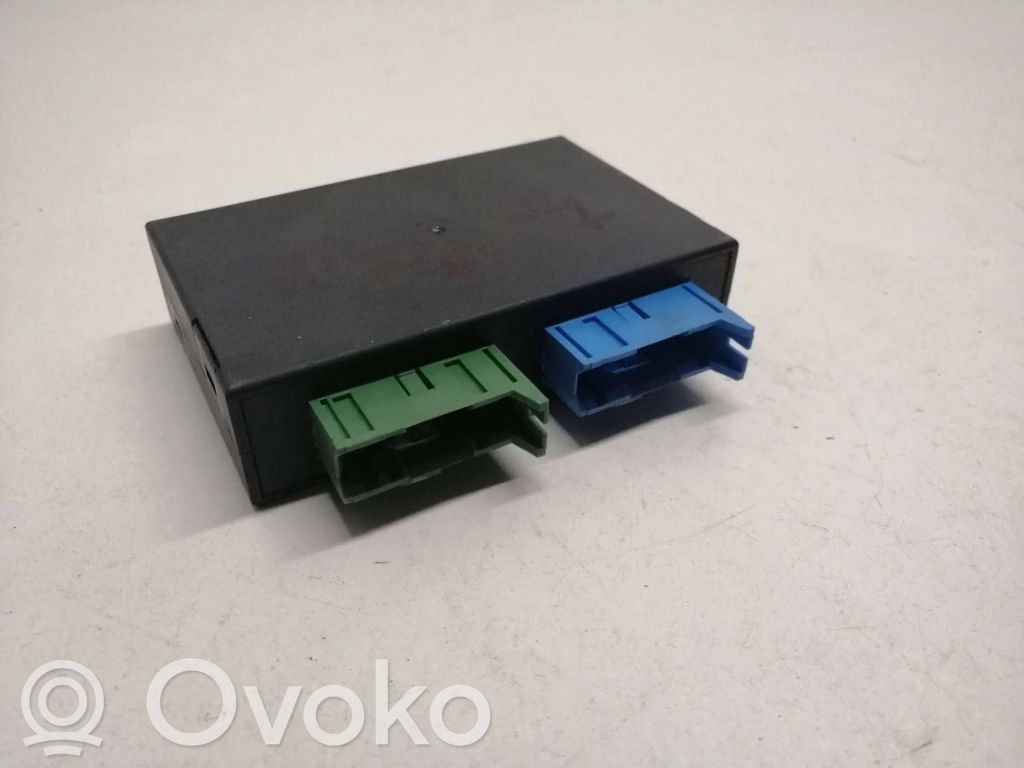 BMW 5 E34 Komforta modulis 