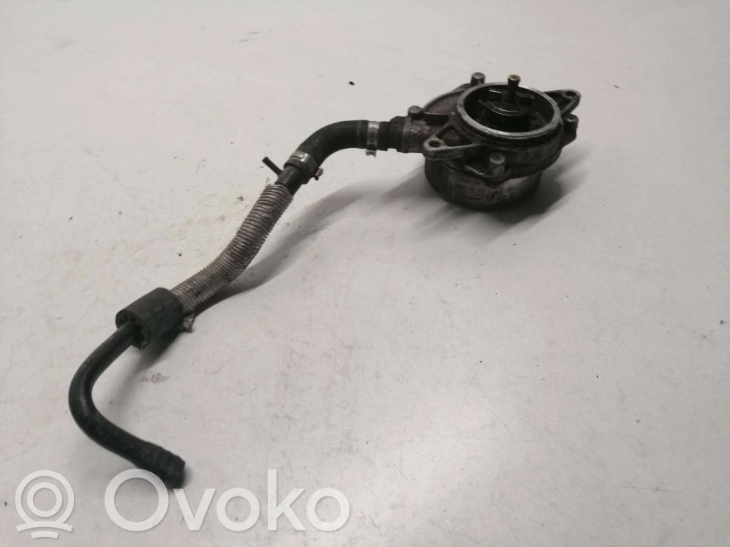 Audi A6 S6 C6 4F Siurblys vakuumo 