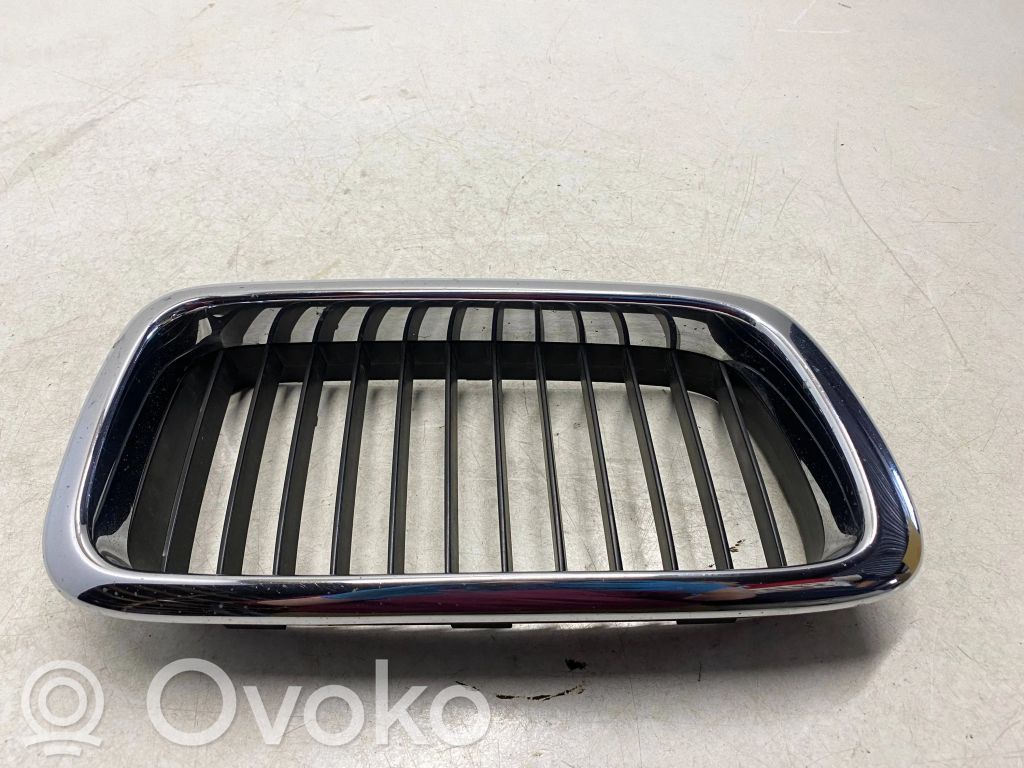 BMW 7 E38 Front grill 