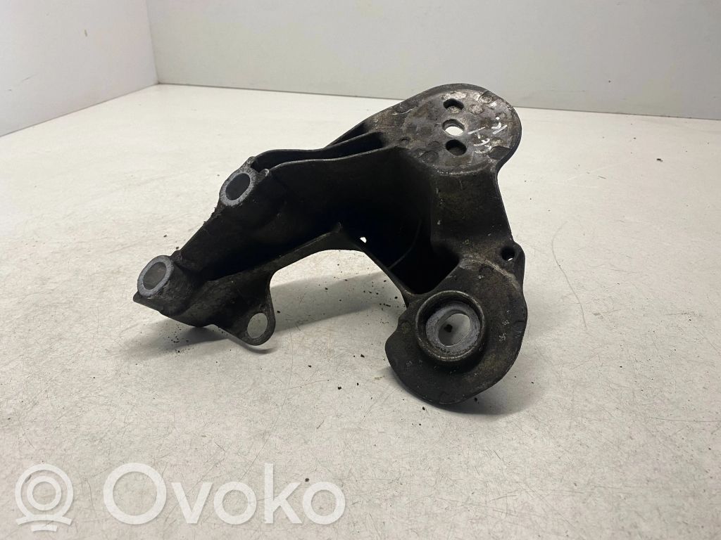Audi A6 S6 C6 4F Engine mounting bracket 