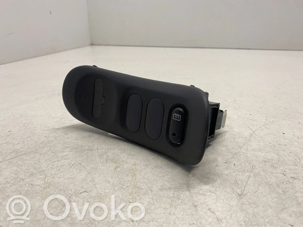 Renault Espace III Windscreen/window heater switch 
