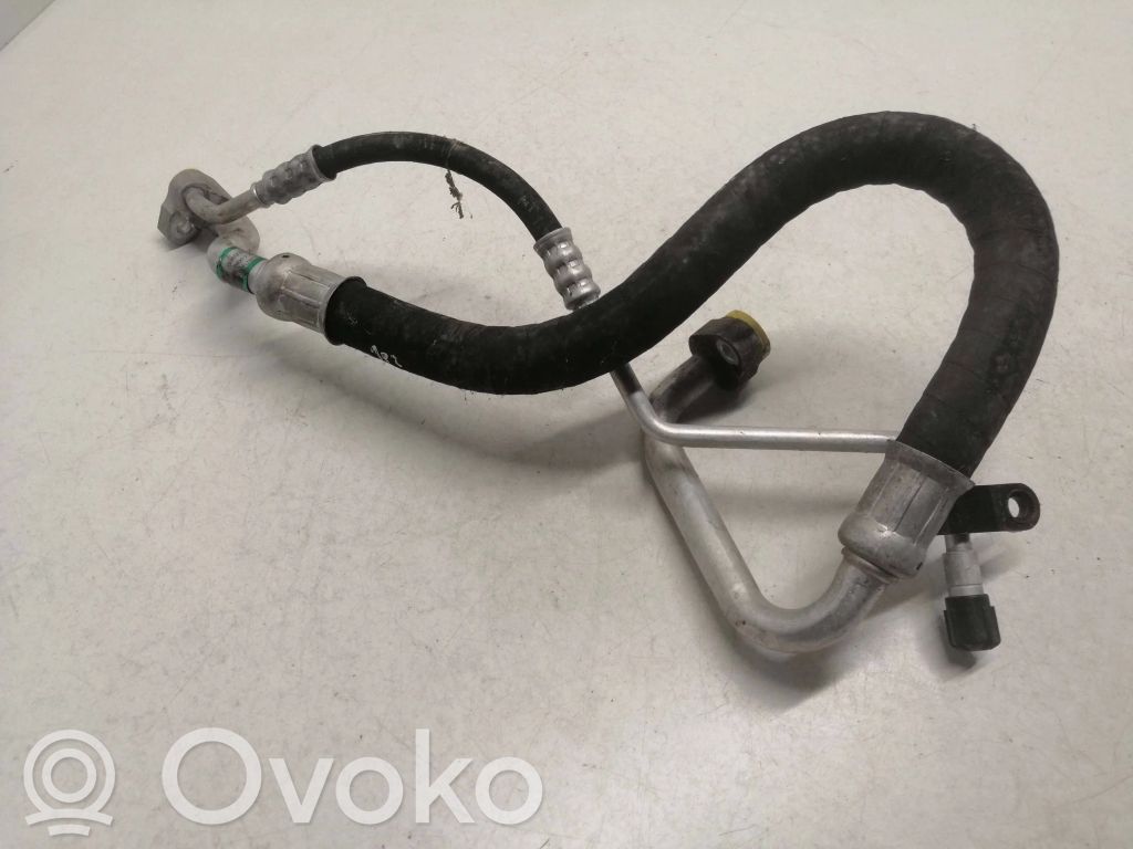 BMW 1 E81 E87 Air conditioning (A/C) pipe/hose 