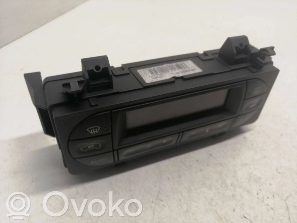 Citroen C3 Climate control unit 