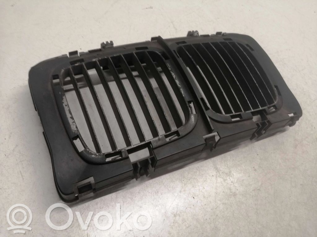 BMW 5 E34 Front grill 