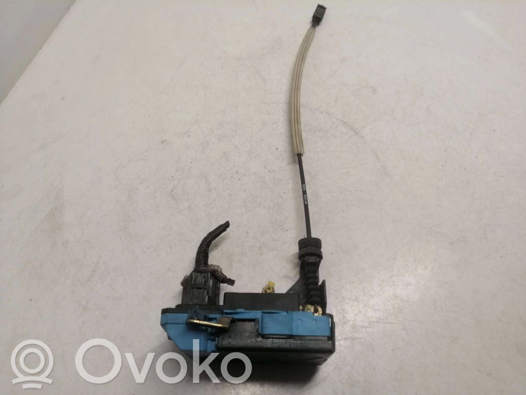 Volvo S60 Front door lock 