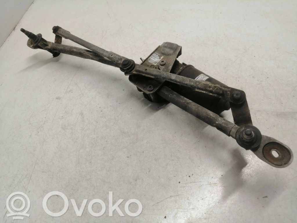 Mazda 3 I Front wiper linkage and motor 