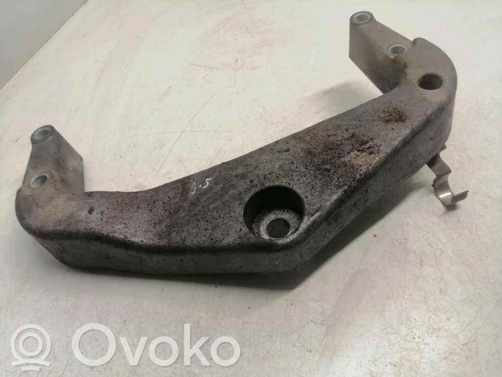 Saab 9-5 Variklio tvirtinimo kronšteinas 