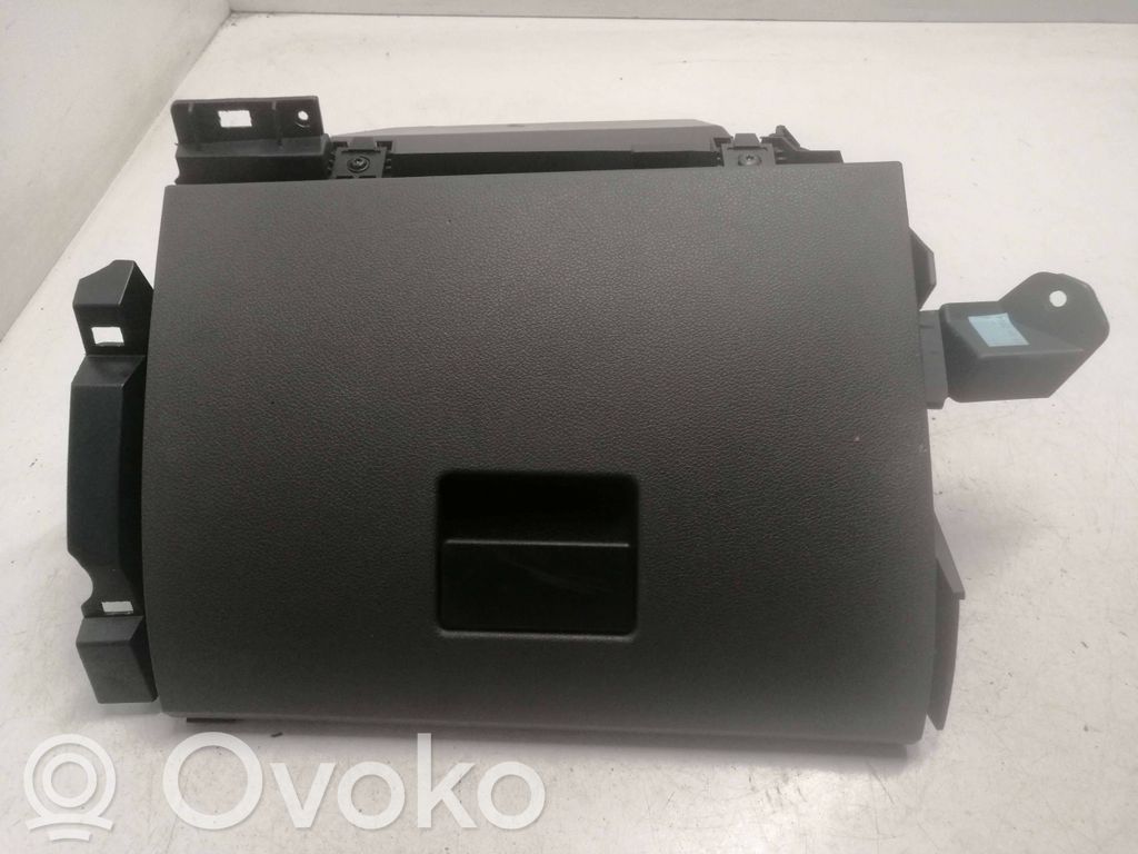Ford C-MAX I Daiktadėžė 