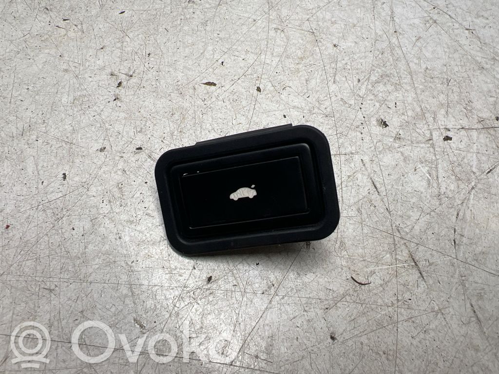 Audi A8 S8 D4 4H Tailgate/boot open switch button 