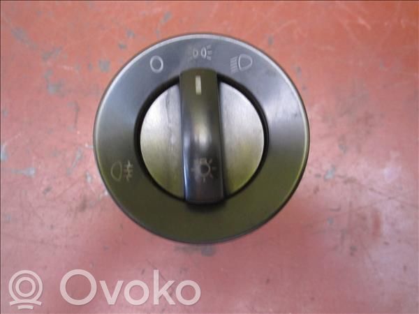 Comutator lumini   6Q0941531B