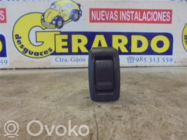 Mazda MPV II LW Electric window control switch 