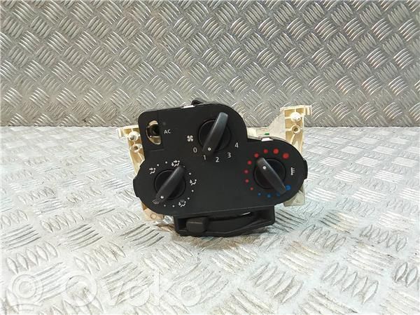 Dacia Logan II Air conditioning (A/C) switch 